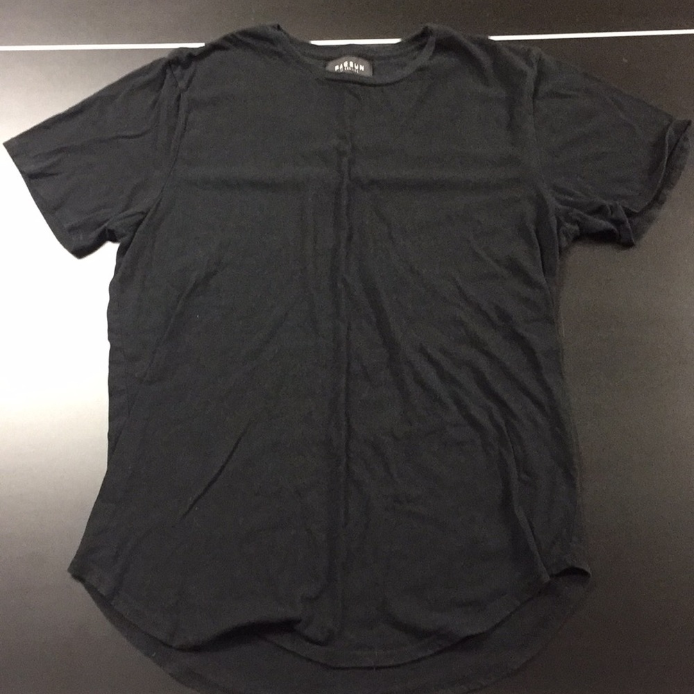 Black pac-sun T-shirt
